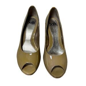 SOFFT Ramona II Peep Toe women's Dress Shoes/Heels; 7.5 Tan patient leather